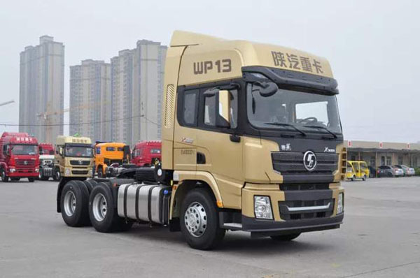DZ97259624070   保險(xiǎn)杠總成   Bumper assembly SHACMAN X3000 Truck body parts