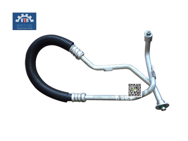 DZ14251845013 壓縮機(jī)出管（HX-WP12)  Compressor outlet pipe  SHACMAN  F3000  X3000  Truck air conditioning system parts