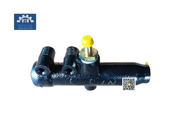 520 295 00 06 離合器總泵 Clutch master cylinder BEIBEN TRUCK-北奔重卡 520 295 00 06 離合器總泵 Clutch master cylinder BEIBEN TRUCK-北奔重卡